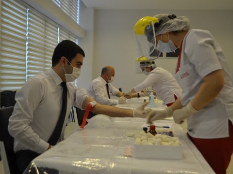 Mingəçevir Dövlət Universitetinin kollektivi qanvermə aksiyasında iştirak edib