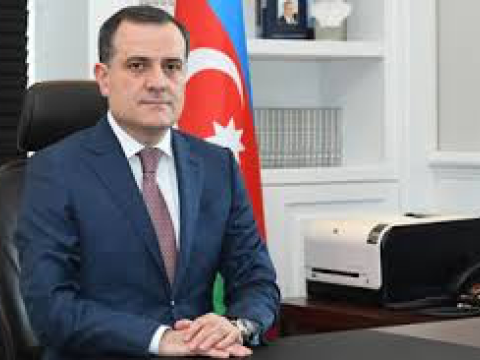 Ceyhun Bayramov bu il “Son zəng”in keçirilib-keçirilməyəcəyinə aydınlıq gətirib