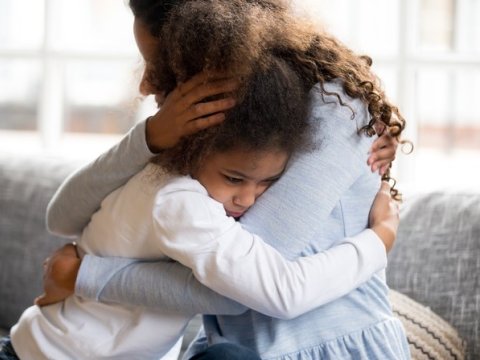 Valideynlər televizoru açıq saxlamasınlar, müəllimlər “qorunma saatı” yaratsınlar-Professordan VACİB xəbərdarlıq