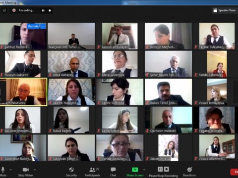 Naxçıvanda orta məktəb dərsliklərinin təkmilləşdirilməsinə dair müzakirələr aparılır