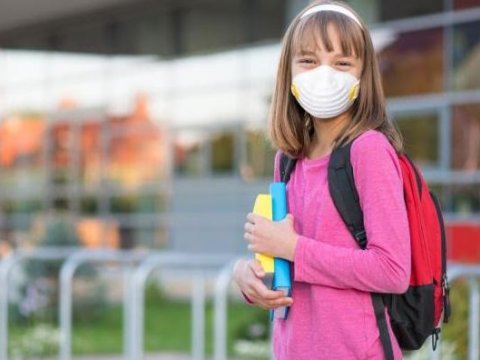 YUNESKO rəsmisi : “Məktəblərin açılması məsələsində məsləhətləşmək və ünsiyyət problemin həllinə yanaşma açarıdır “