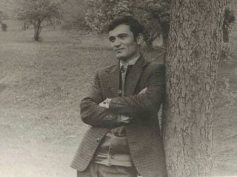 Vaqif Bəhmənlinin möhtəşəm kitabxanası - 10 minə yaxın kitab, nadir nüsxələr -VİDEO 