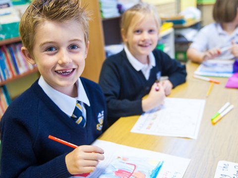 Bu ölkədə də məktəblər açıldı  