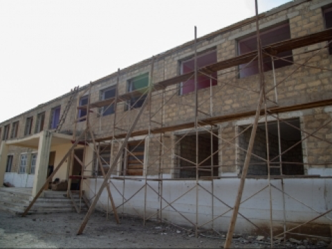 Salyanın Arbatan kənd tam orta məktəbinin binası əsaslı təmir olunur
