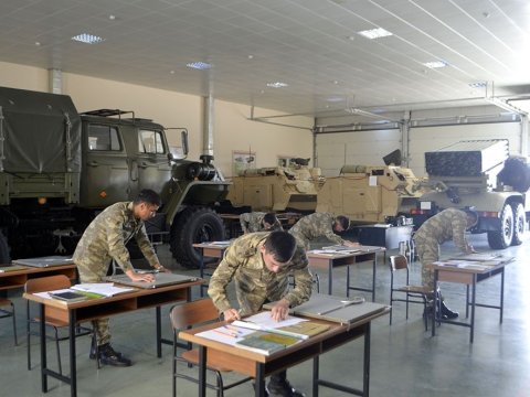 Ali Hərbi Məktəbdə dövlət imtahanları başlayıb - VİDEO