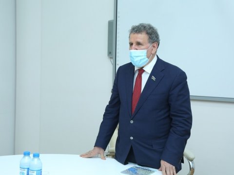 AMEA-da ölkə başçısının çağırışlarından irəli gələn məsələlərin icrasına dair müzakirələr aparılıb