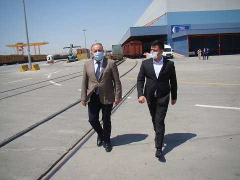 AzTU-nun rektoru Abşeron Logistika Mərkəzinin direktoru ilə görüşüb