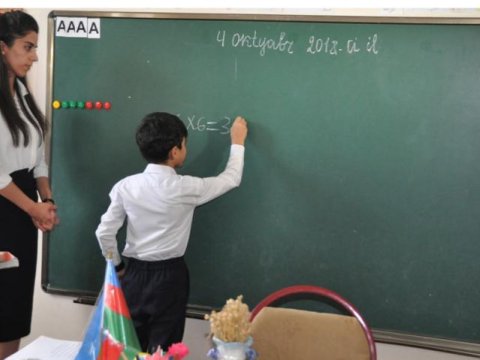 Bakı məktəblərində çalışan müəllimlərin orta aylıq maaşı açıqlandı - STATİSTİKA