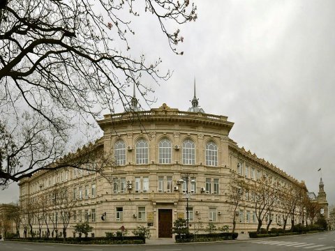 Azərbaycan Texniki Universiteti UNEC-i 90 illik yubileyi münasibətilə təbrik etdi
