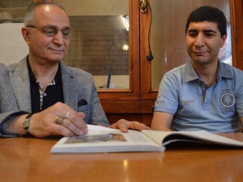 Bu şəxs 40 yaşından sonra ard-arda  7 universitet bitirib- İnanılmaz