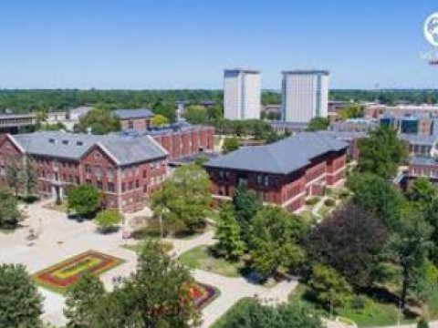 Amerikalı müəllimlər məktəbə qayıtmaqdan qorxur