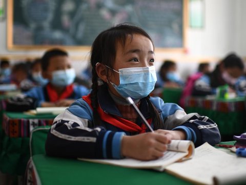 Honkonqda koronavirusa görə məktəblər yenidən bağlanır