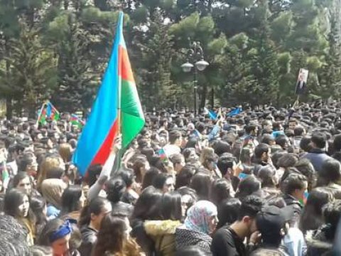 BDU-nun bir qrup ziyalısı döyüş əməliyyatlarıyla bağlı BƏYANAT YAYDI...    