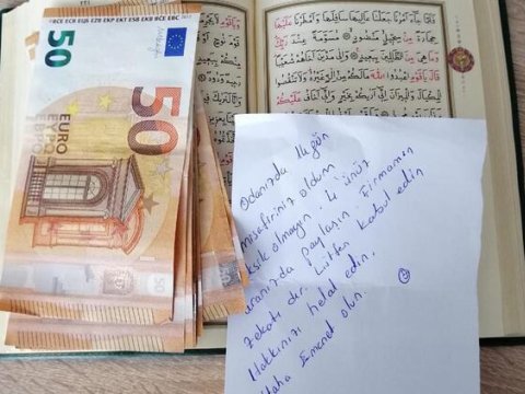  Yataqxanadakı  otağında   qaldığı üçün  tələbələrə 400 avro hədiyyə etdi- “Haqqınızı halal edin”