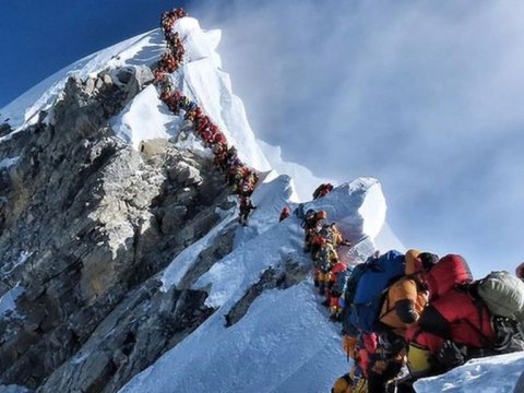 Everest zirvəsi haqqında ən MARAQLI faktlar