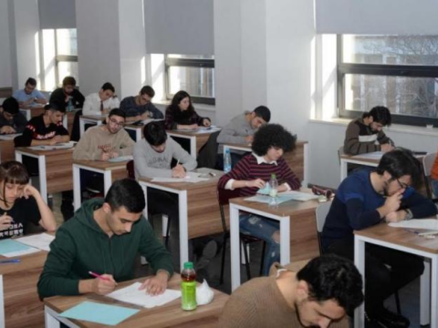 UFAZ tələbələri Fransada magistratura təhsili üzrə təqaüd proqramını qazanıblar