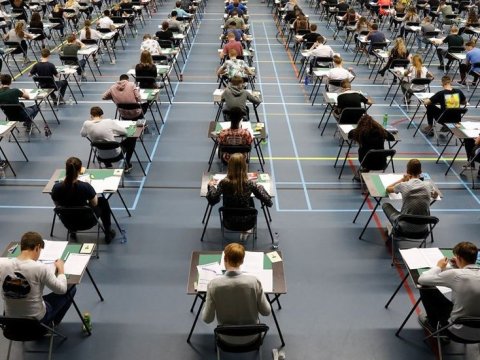 Dövlət qulluğuna qəbul üçün test imtahanı keçiriləcək