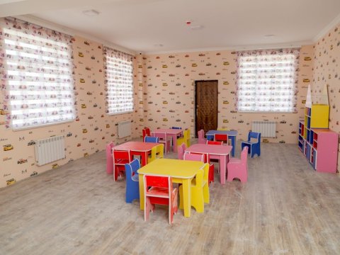 Səbaildə daha bir uşaq bağçasının sahibi və valideynlər cərimələndi