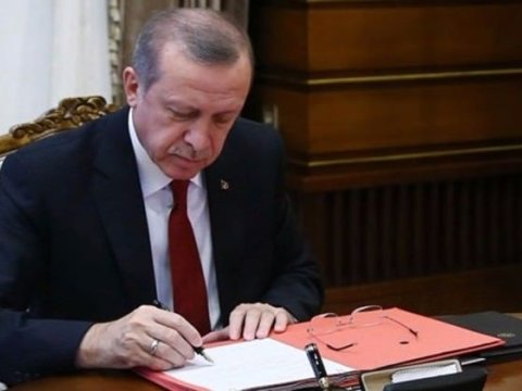 Ərdoğan 16 universitetə yeni rektor təyin etdi