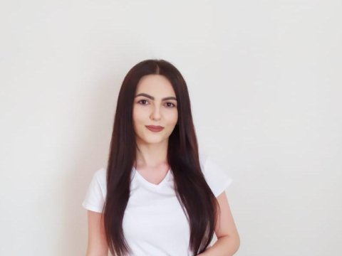 Yalnız ixtisası bilməklə şagirdləri hərtərəfli inkişaf etdirmək olmaz-MİQ-də yüksən nəticə göstərən müəllim  