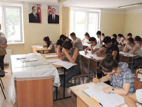 Qəbul imtahanlarına 4 minədək müəllim nəzarət edəcək