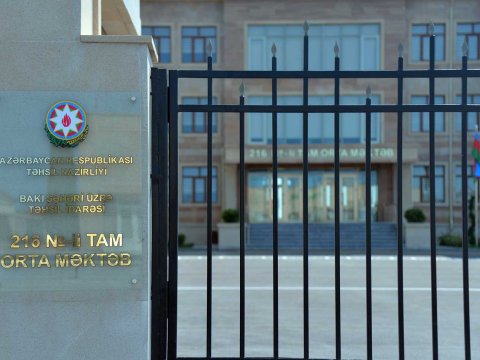 Yeni tədris ilinə yeni məktəblərlə - FOTOLAR