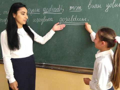 Azərbaycanda 8 mindən çox vakant müəllim yeri var - RƏSMİ