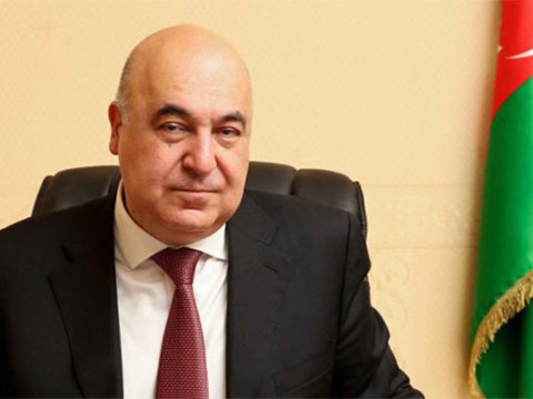 Çingiz Abdullayev rusdilli məktəblərin bağlanmasına qarşı çıxdı