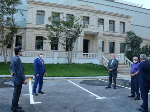 UNEC-in İctimai Nəzarət Şurasının üzvləri yeni inşa olunan tədris binasında