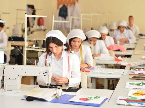 Peşə təhsili üzrə sənəd qəbulu başa çatır