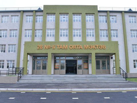 Gəncədə yeni inşa olunmuş 28 saylı məktəbin binası istifadəyə verildi
