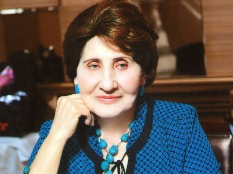 Azərbaycanda analitik kimya ixtisası üzrə ilk qadın akademik