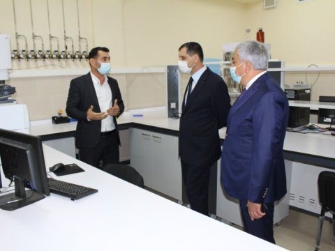 Türkiyənin Azərbaycandakı səfiri AMEA-nın Yüksək Texnologiyalar Parkı ilə tanış oldu    