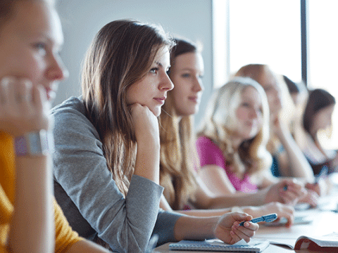 IV qrupda bu fakültəyə qəbul 150 baldır  