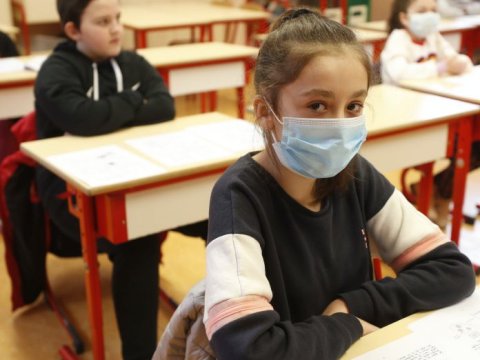 Məktəbinizin yenidən açılma planı nə qədər güvənlidir?-Diqqət etməniz gərəkən VACİB detallar