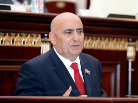 Deputat: “Ali məktəblərə qəbul qaydaları dəyişməlidir”