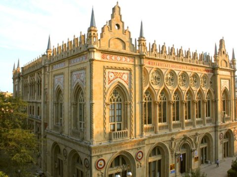 AMEA: Mərkəzi Elmi Kitabxananın kitab balansında çatışmazlıqlar var