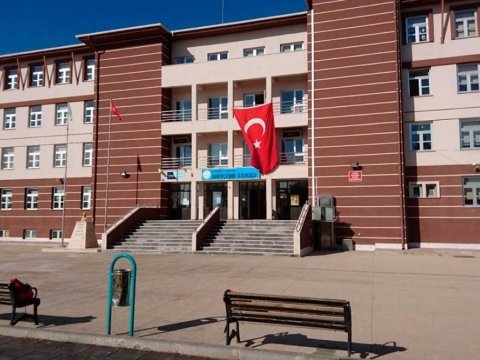 Türkiyənin orta məktəblərində əyani tədrisə başlanılıb