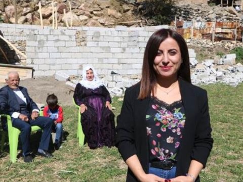 Oxumağına icazə verməyən atası indi qızıyla qürur duyur-“O, qızların ümidi oldu”