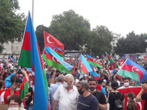 Moskvada təhsil alan azərbaycanlı tələbələr erməni təbliğatına qarşı etiraz edir