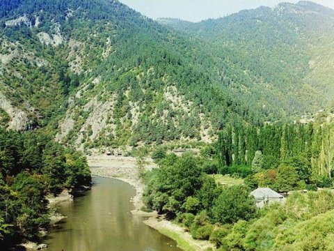 Zəngilan məktəbinin direktoru: “Dərsləri qorxu içində keçirdik”