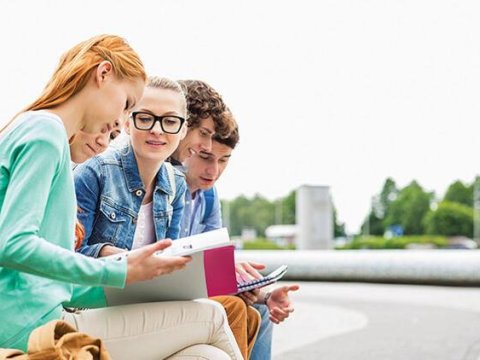 Koronavirusun iflic etdiyi xaricdə təhsil – Ölkələrin qoyduqları şərtlər