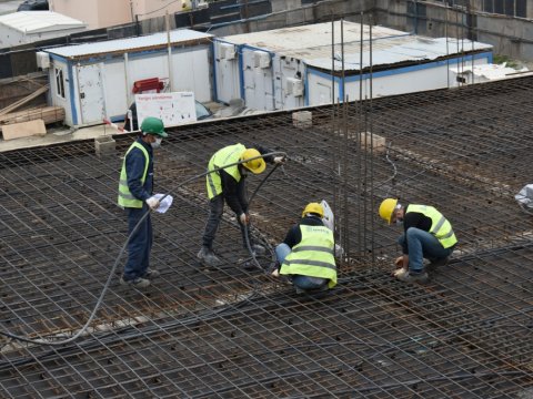 Siyəzəndə 960 şagird yerlik dördmərtəbəli məktəb binası inşa olunur - FOTO