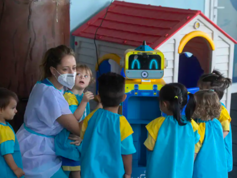 Xarici ölkələrdə məktəblərin son halı-TƏSİRLİ FOTOLAR