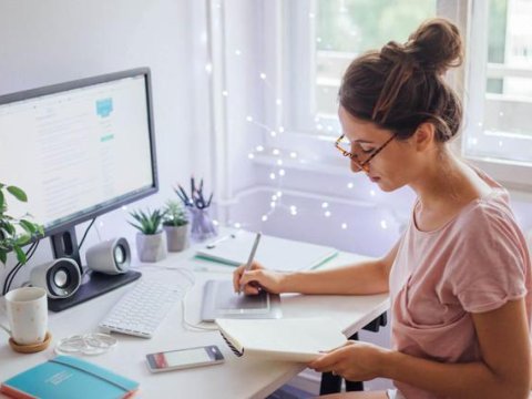 Universitetlərdə onlayn təhsil: rayonlarda yaşayan tələbələrin problemləri var  