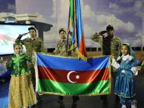 Bayraq gününün mahiyyət və vacibliyi  şagirdlərimizə necə aşılanır?- Müəllimlərin diqqətinə  