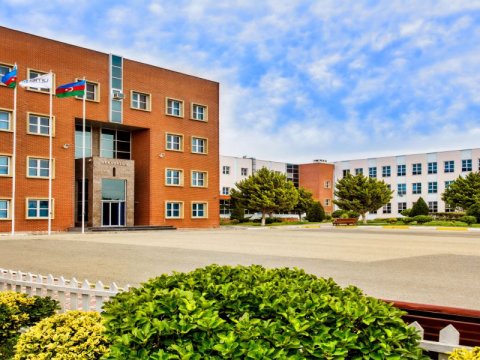 BMU Qadınlar Şurası müharibədən zərər görmüş bir qrup Tərtər sakininə yardım etdi    