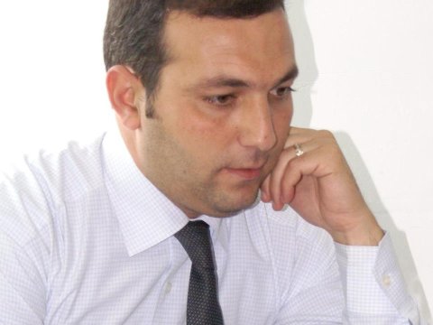           “Elə bir sistem, elə bir mexanizm qurmalıyıq ki, repititorluqdan canımızı qutaraq” –Təhsil jurnalisti