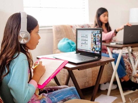 ÜST onlayn dərslərin uşaqların psixi sağlamlığına təsirini qiymətləndirib