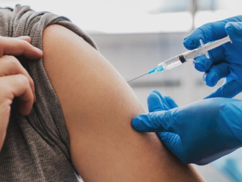 COVİD-19-a qarşı peyvəndləmədə müəllimlərə öncəlik veriləcək–Nazir AÇIQLADI